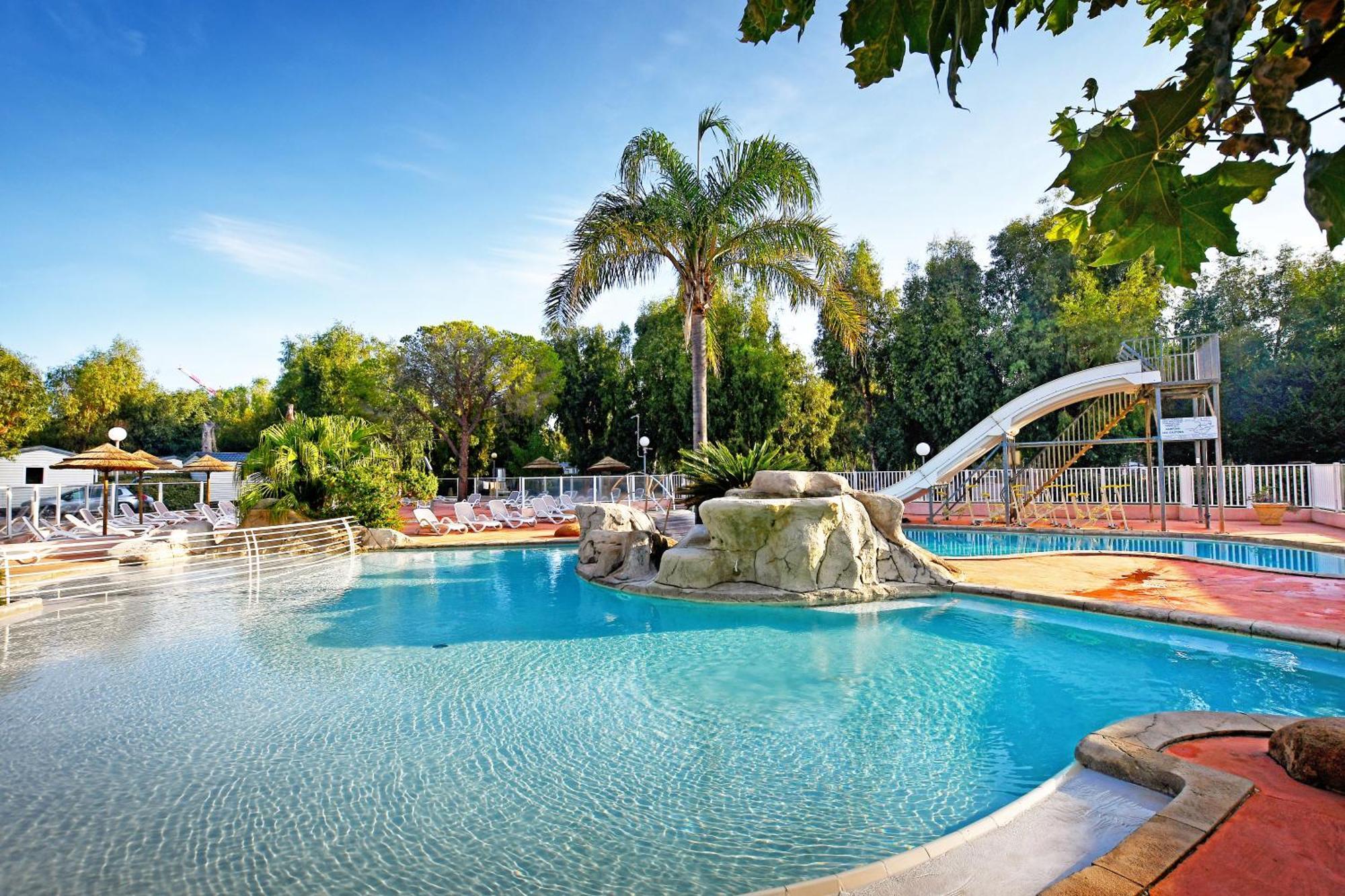 Camping Les Castors กาลวี ภายนอก รูปภาพ