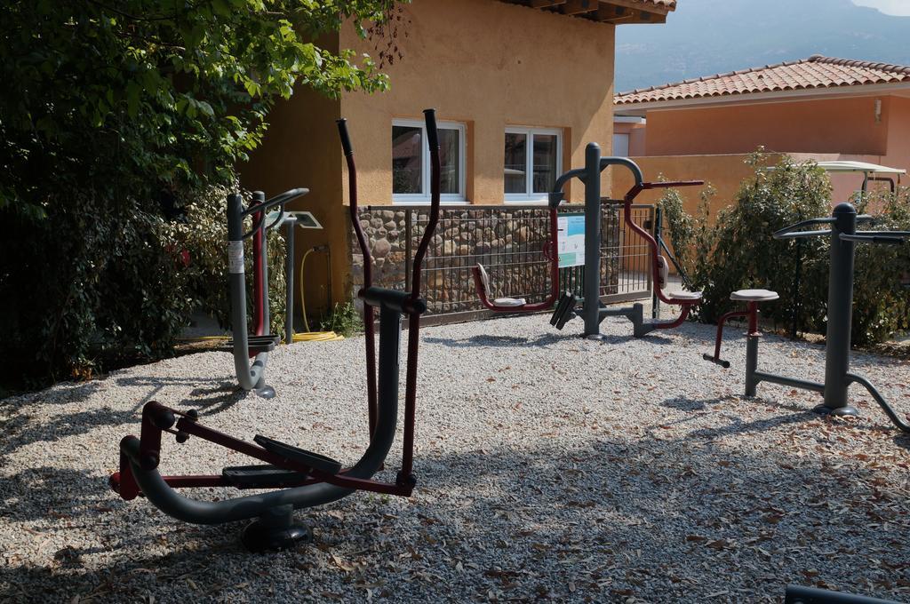 Camping Les Castors กาลวี ภายนอก รูปภาพ